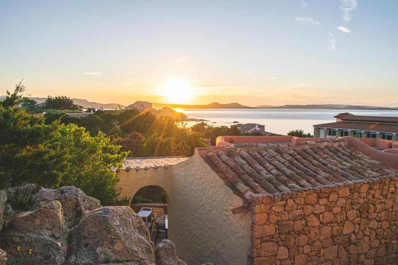 Apart Otel Residence I Cormorani Bis Baja Sardinya İtalya