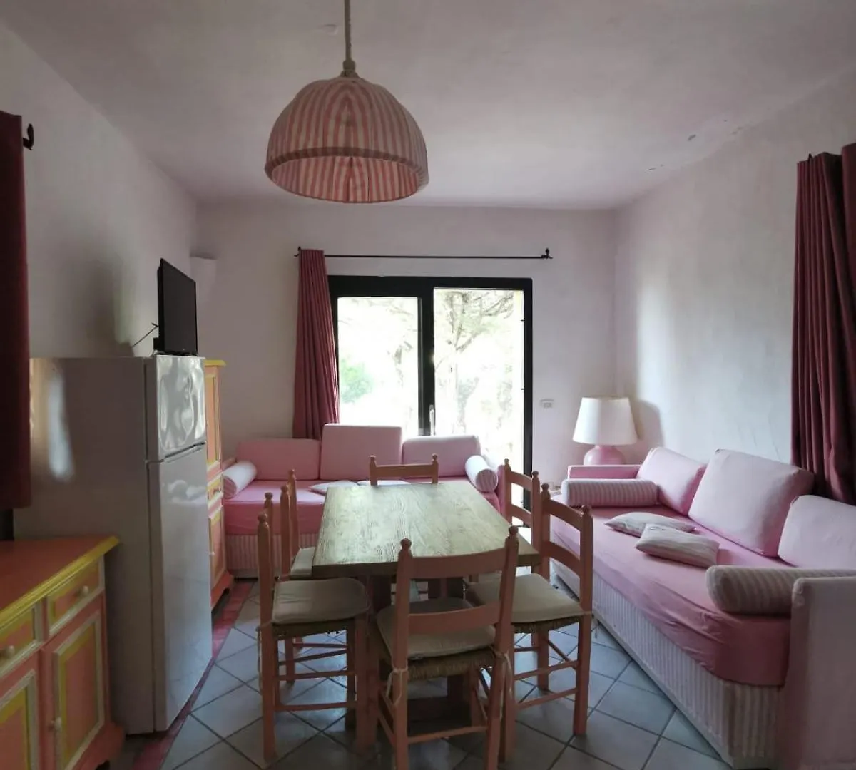 Ξενοδοχείο με διαμερίσματα Residence I Cormorani Bis Baja Sardinia Ιταλία