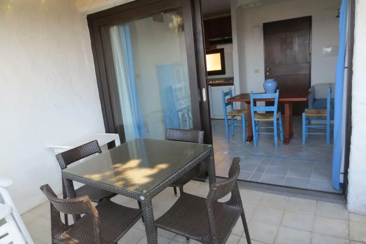 Ξενοδοχείο με διαμερίσματα Residence I Cormorani Bis Baja Sardinia