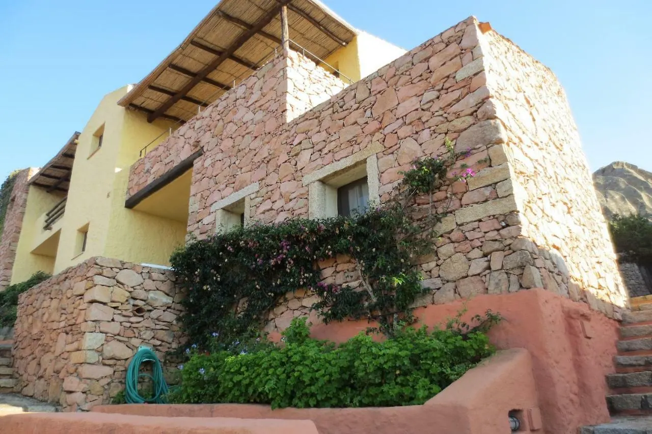 Residence I Cormorani Bis Baja Sardinia 0*,  Ιταλία