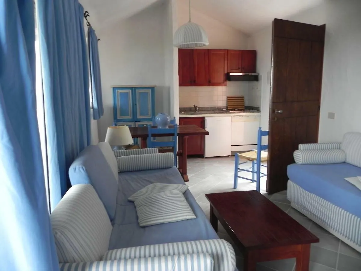 Ξενοδοχείο με διαμερίσματα Residence I Cormorani Bis Baja Sardinia