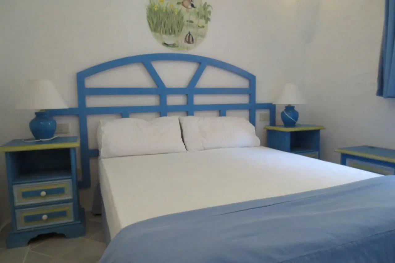 Residence I Cormorani Bis Baja Sardinia Ιταλία